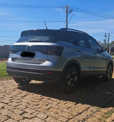 VOLKSWAGEN-T-CROSS-2023