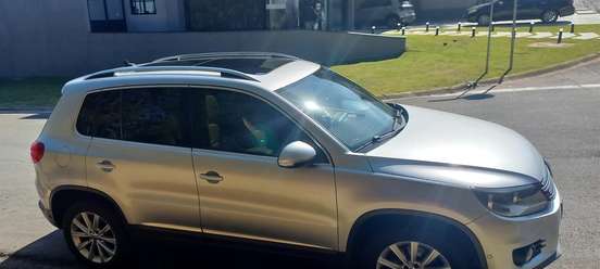VOLKSWAGEN-TIGUAN-2013
