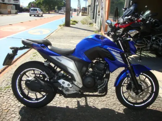 YAMAHA FZ25 FAZER ABS 