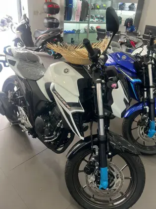 YAMAHA FZ25 FAZER CONNECTED ABS 