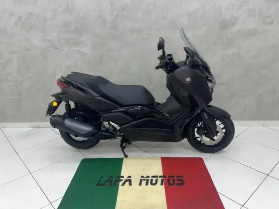 YAMAHA XMAX 300 CONNECTED ABS YAMAHA XMAX 300 CONNECTED ABS