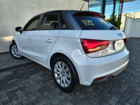 AUDI-A1-2017
