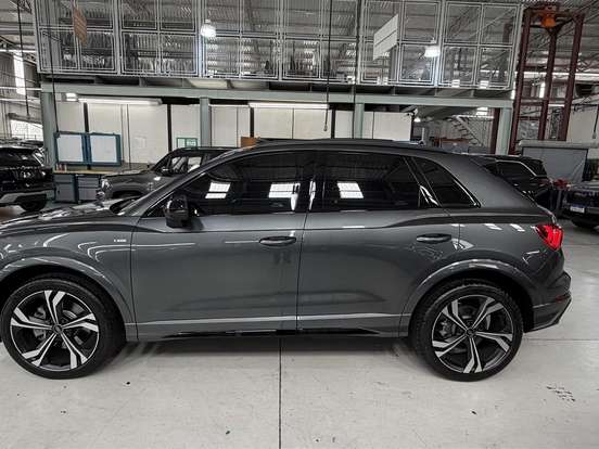 AUDI-Q3-2.0 40 TFSI GASOLINA PERFORMANCE BLACK PLUS QUATTRO TIPTRONIC AUDI-Q3-2025
