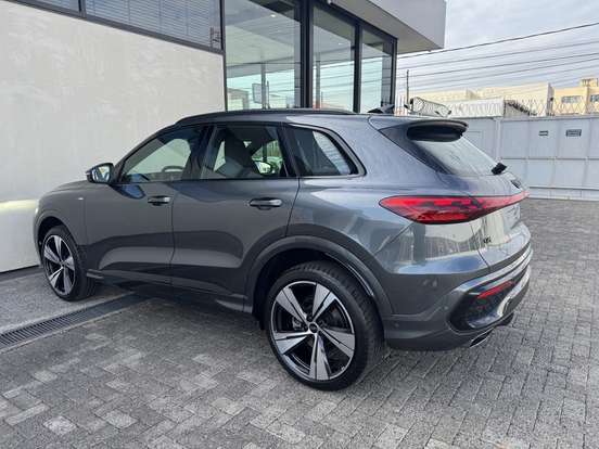 AUDI-Q5-2026