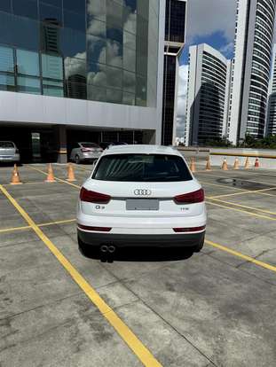 AUDI-Q3-2015