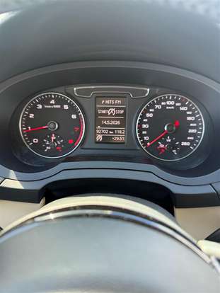 AUDI-Q3-2015