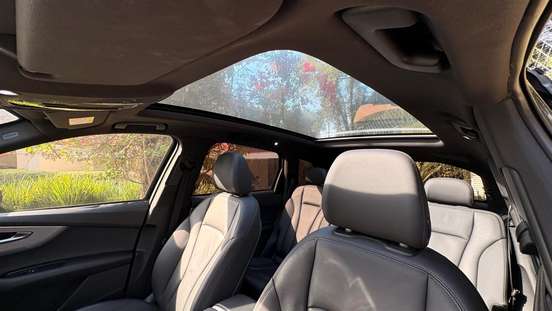 AUDI-Q7-2022