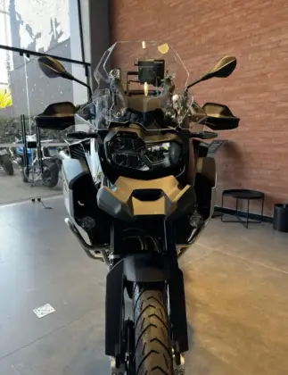 BMW F 900 GS ADVENTURE BMW F 900 GS ADVENTURE