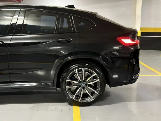 BMW-X4-2024