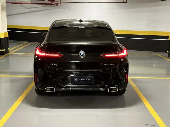 BMW-X4-2024