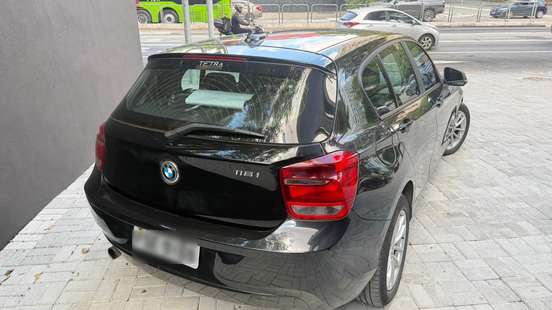 BMW-116i-2011