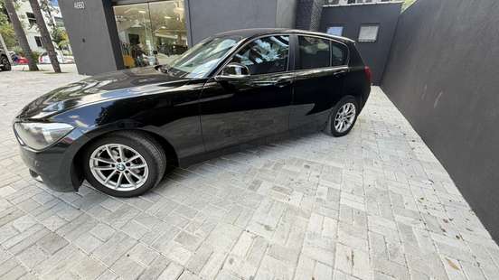 BMW-116i-2011