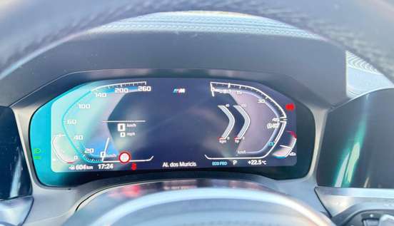 BMW-320i-2021
