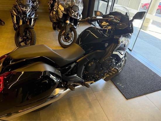 BMW-K 1600 BAGGER-2023