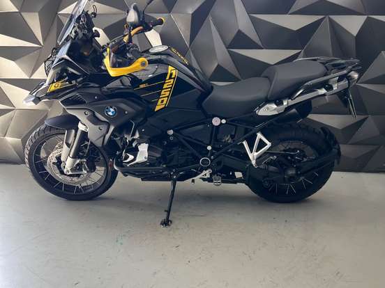 BMW-R 1250 GS PREMIUM 40 ANOS BMW-R 1250 GS PREMIUM 40 ANOS-2021