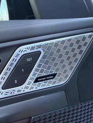 BMW-X1-2024