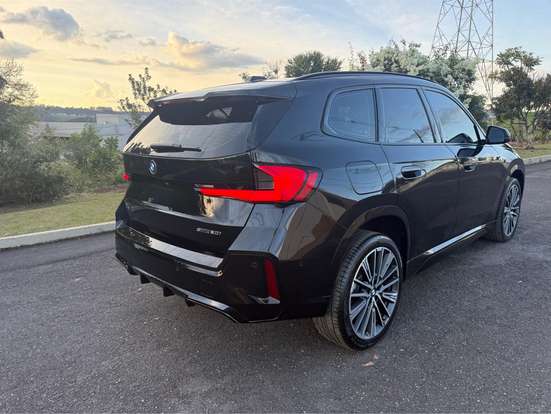BMW-X1-2024