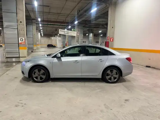 CHEVROLET-CRUZE-2011