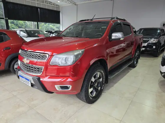 CHEVROLET S10 2.8 HIGH COUNTRY 4X4 CD 16V TURBO DIESEL 4P AUTOMÁTICO CHEVROLET S10 2.8 HIGH COUNTRY 4X4 CD 16V TURBO DIESEL 4P AUTOMÁTICO
