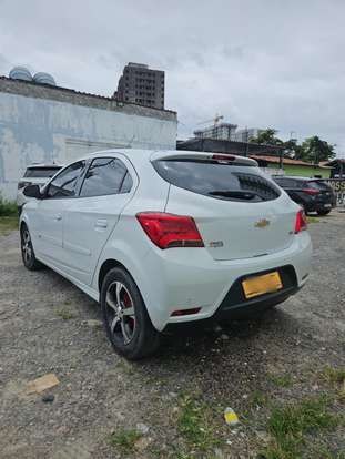 CHEVROLET-ONIX-2018