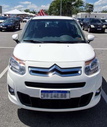 CITROËN-C3-1.6 TENDANCE 16V FLEX 4P AUTOMÁTICO CITROËN-C3-2014