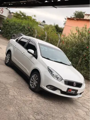 FIAT GRAND SIENA 1.4 MPI ATTRACTIVE 8V FLEX 4P MANUAL