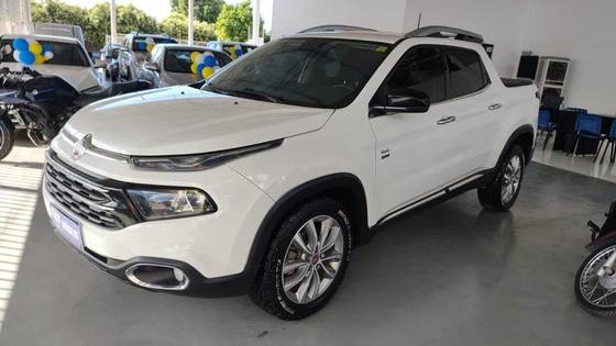 FIAT TORO 2.0 16V TURBO DIESEL VOLCANO 4WD AT9
