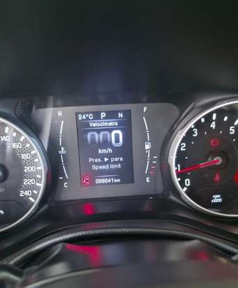 FIAT-TORO-2017