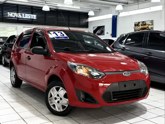 FORD FIESTA 1.0 ROCAM HATCH 8V FLEX 4P MANUAL FORD FIESTA 1.0 ROCAM HATCH 8V FLEX 4P MANUAL