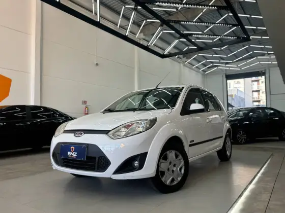 FORD FIESTA 1.6 MPI HATCH 8V FLEX 4P MANUAL FORD FIESTA 1.6 MPI HATCH 8V FLEX 4P MANUAL