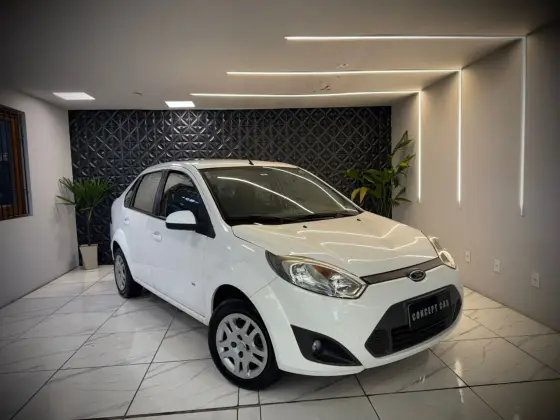 FORD FIESTA 1.6 ROCAM SEDAN 8V FLEX 4P MANUAL FORD FIESTA 1.6 ROCAM SEDAN 8V FLEX 4P MANUAL