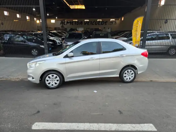 FORD KA 1.5 SIGMA FLEX SE PLUS MANUAL FORD KA 1.5 SIGMA FLEX SE PLUS MANUAL