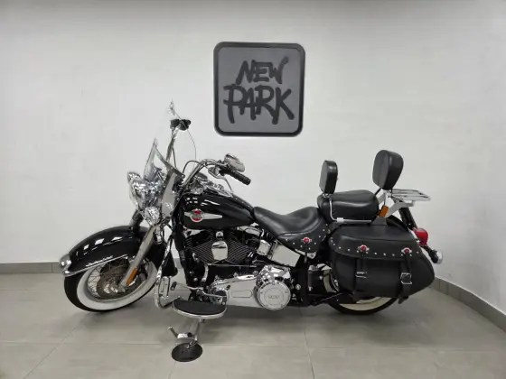HARLEY-DAVIDSON SOFTAIL HERITAGE CLASSIC 