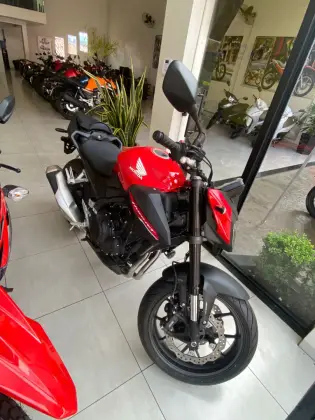 HONDA CB 500 HORNET HONDA CB 500 HORNET