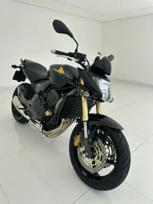 HONDA CB 600F HORNET HONDA CB 600F HORNET