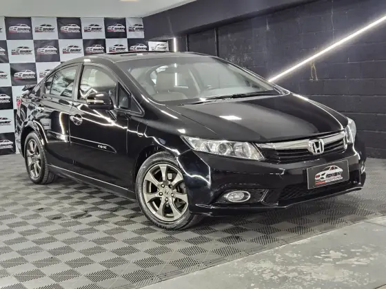 HONDA CIVIC 1.8 EXS 16V FLEX 4P AUTOMÁTICO HONDA CIVIC 1.8 EXS 16V FLEX 4P AUTOMÁTICO