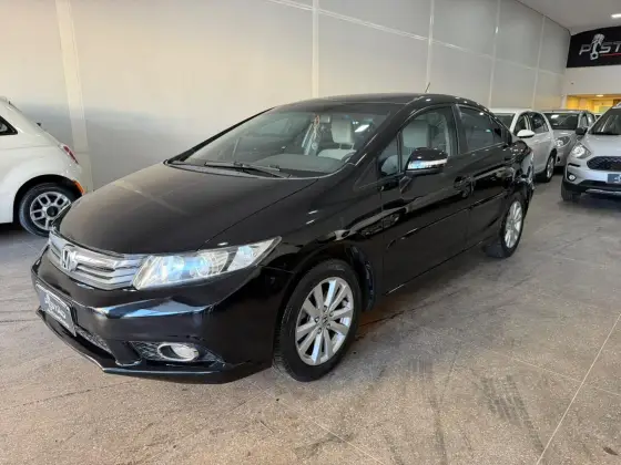 HONDA CIVIC 1.8 LXS 16V FLEX 4P AUTOMÁTICO HONDA CIVIC 1.8 LXS 16V FLEX 4P AUTOMÁTICO