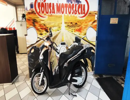 HONDA SH 150i DLX HONDA SH 150i DLX