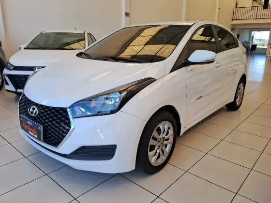 HYUNDAI HB20S 1.6 COMFORT STYLE 16V FLEX 4P AUTOMÁTICO