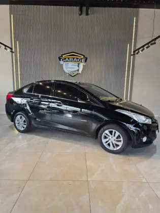 HYUNDAI HB20S 1.6 PREMIUM 16V FLEX 4P AUTOMÁTICO HYUNDAI HB20S 1.6 PREMIUM 16V FLEX 4P AUTOMÁTICO