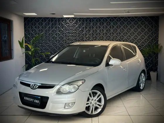 HYUNDAI I30 2.0 MPFI GLS 16V GASOLINA 4P AUTOMÁTICO HYUNDAI I30 2.0 MPFI GLS 16V GASOLINA 4P AUTOMÁTICO