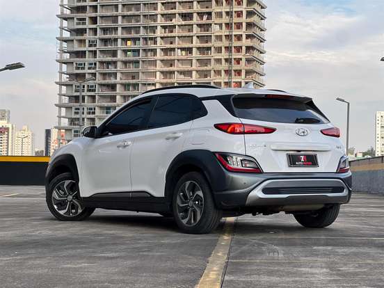 HYUNDAI-KONA-2023