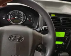 HYUNDAI TUCSON 2.0 MPFI GLS 16V 143CV 2WD GASOLINA 4P AUTOMÁTICO HYUNDAI TUCSON 2.0 MPFI GLS 16V 143CV 2WD GASOLINA 4P AUTOMÁTICO