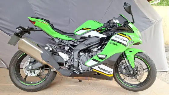 KAWASAKI NINJA ZX-4R KAWASAKI NINJA ZX-4R
