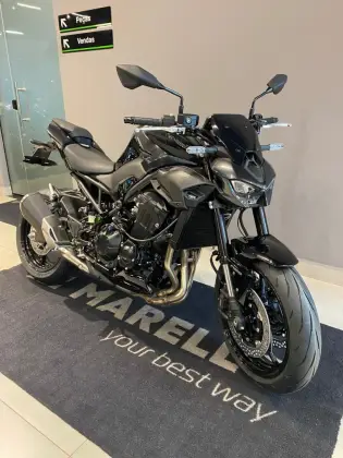 KAWASAKI Z900 KAWASAKI Z900