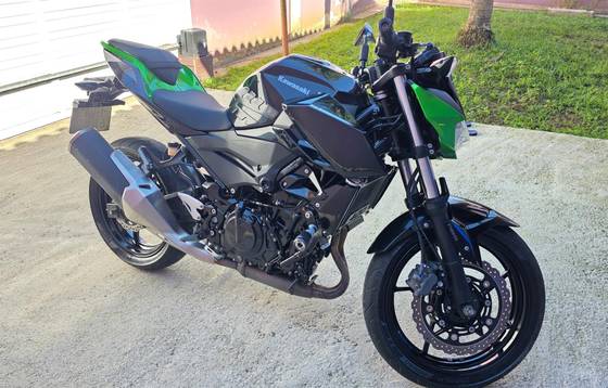 KAWASAKI Z400 