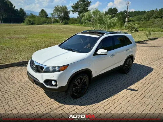 KIA SORENTO 3.5 V6 GASOLINA EX2 AUTOMÁTICO KIA SORENTO 3.5 V6 GASOLINA EX2 AUTOMÁTICO