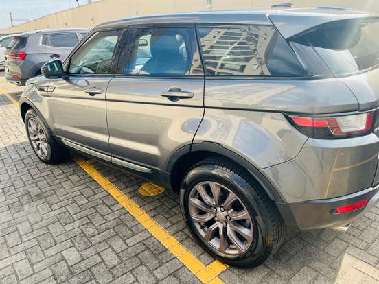 LAND ROVER-RANGE ROVER EVOQUE-2.0 SE 4WD 16V GASOLINA 4P AUTOMÁTICO LAND ROVER-RANGE ROVER EVOQUE-2015