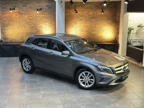 MERCEDES-BENZ-GLA 200-1.6 CGI ADVANCE 16V TURBO GASOLINA 4P AUTOMÁTICO MERCEDES-BENZ-GLA 200-2015