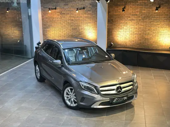 MERCEDES-BENZ-GLA 200-1.6 CGI ADVANCE 16V TURBO GASOLINA 4P AUTOMÁTICO MERCEDES-BENZ-GLA 200-2015